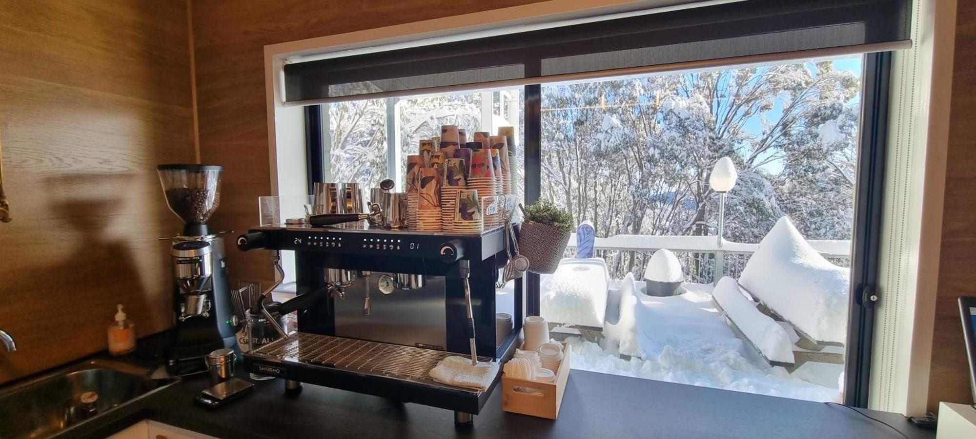 Cedarwood Apartments Falls Creek Esterno foto