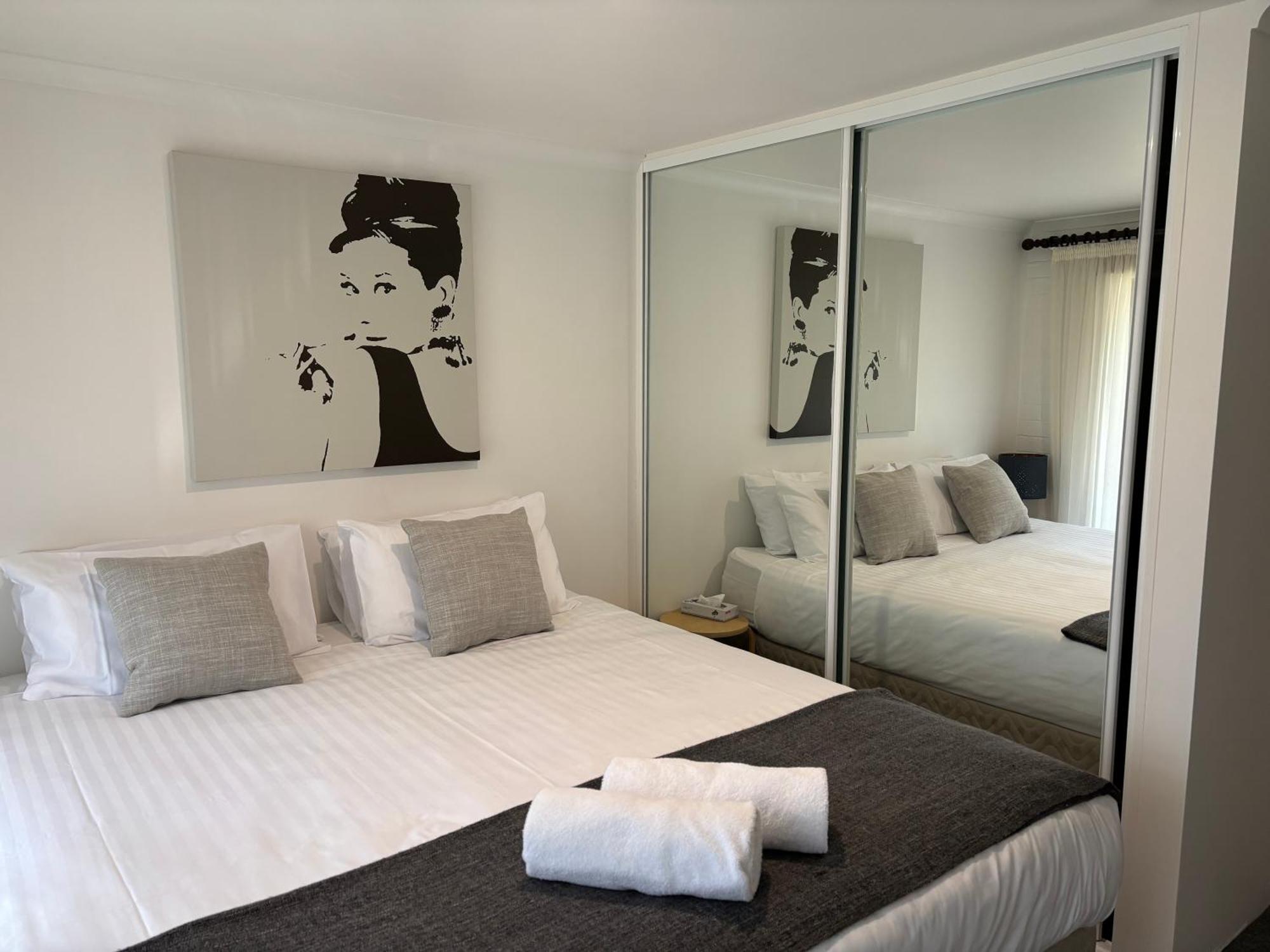Cedarwood Apartments Falls Creek Esterno foto